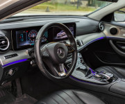 Mercedes-Benz E trieda Kombi 400 4MATIC 3.5 V6 AMG Line, 245kW, A9, 5d.