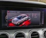 Mercedes-Benz E trieda Kombi 400 4MATIC 3.5 V6 AMG Line, 245kW, A9, 5d.