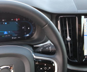 Volvo XC60 2.0 B4 mHEV R-Design A/T