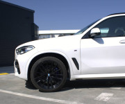 BMW X5 xDriveM50i A/T