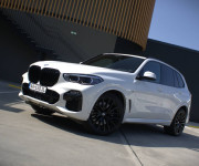 BMW X5 xDriveM50i A/T