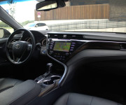 Toyota Camry 2.5 hybrid (ben+hev), 131kw, CVT, Prestige
