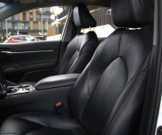 Toyota Camry 2.5 hybrid (ben+hev), 131kw, CVT, Prestige