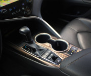 Toyota Camry 2.5 hybrid (ben+hev), 131kw, CVT, Prestige