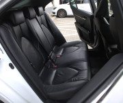 Toyota Camry 2.5 hybrid (ben+hev), 131kw, CVT, Prestige