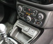 Jeep Compass 1.3 TURBO Night Eagle