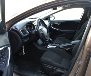 Volvo V40 D2 Kinetic Powershift