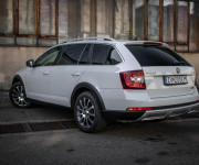 Škoda Octavia Combi SCOUT2.0 TDI DSG 4x4