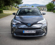 Toyota C-HR 1.8 HEV Style, 1 majiteľ, Slovenské, Odpočet DPH