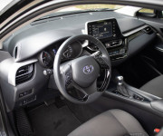 Toyota C-HR 1.8 HEV Style, 1 majiteľ, Slovenské, Odpočet DPH