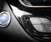 Toyota C-HR 1.8 HEV Style, 1 majiteľ, Slovenské, Odpočet DPH