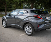 Toyota C-HR 1.8 HEV Style, 1 majiteľ, Slovenské, Odpočet DPH