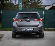 Toyota Auris 1.6 Slovenské, Nelakované, Pre-crash safety, Parkovacia kamera, Lane asist