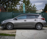 Toyota Auris 1.6 Slovenské, Nelakované, Pre-crash safety, Parkovacia kamera, Lane asist