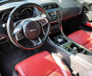 Jaguar XE 2.0 I4D 180k R-Sport AWD AT