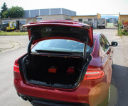 Jaguar XE 2.0 I4D 180k R-Sport AWD AT