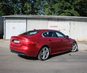 Jaguar XE 2.0 I4D 180k R-Sport AWD AT