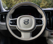 Volvo XC60 2.0 B5 mHEV Inscription AWD A/T