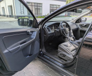 Volvo XC60 D4 2.4L Drive-E Summum Geartronic AWD