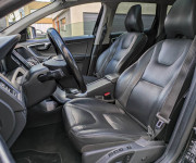 Volvo XC60 D4 2.4L Drive-E Summum Geartronic AWD