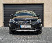 Volvo XC60 D4 2.4L Drive-E Summum Geartronic AWD