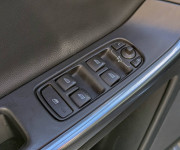 Volvo XC60 D4 2.4L Drive-E Summum Geartronic AWD