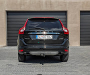 Volvo XC60 D4 2.4L Drive-E Summum Geartronic AWD