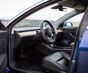 Tesla Model 3 Long Range, Premium Sound, Ťažné, Deep Blue Met, po servise, DPH