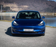 Tesla Model 3 Long Range, Premium Sound, Ťažné, Deep Blue Met, po servise, DPH