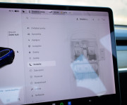 Tesla Model 3 Long Range, Premium Sound, Ťažné, Deep Blue Met, po servise, DPH