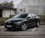 Škoda Octavia 2.0 TDI Ambition, Nelakovaná, Kessy, Lane Assist, Kamera, R18, el. kufor