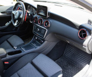 Mercedes-Benz GLA 200 d 4MATIC A/T