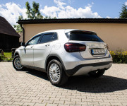 Mercedes-Benz GLA 200 d 4MATIC A/T