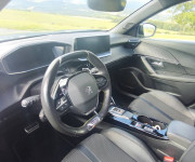 Peugeot 2008 1.5 BlueHDi 130 GT EAT8