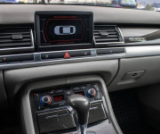 Audi S8 5.2 FSI V10 QUATTRO - 331 kW