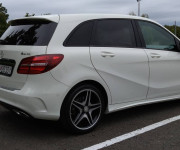 Mercedes-Benz B trieda 200d 4MATIC AMG Line