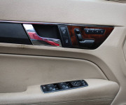 Mercedes-Benz E trieda Kupé 200 BlueEFFICIENCY 7G