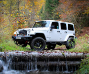 Jeep Wrangler Unlimited 3.6L V6 VVT SAHARA A/T