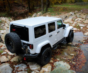 Jeep Wrangler Unlimited 3.6L V6 VVT SAHARA A/T