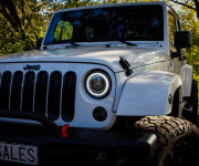 Jeep Wrangler Unlimited 3.6L V6 VVT SAHARA A/T