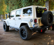 Jeep Wrangler Unlimited 3.6L V6 VVT SAHARA A/T