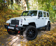 Jeep Wrangler Unlimited 3.6L V6 VVT SAHARA A/T