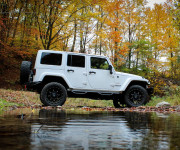 Jeep Wrangler Unlimited 3.6L V6 VVT SAHARA A/T