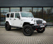 Jeep Wrangler Unlimited 3.6L V6 VVT SAHARA A/T