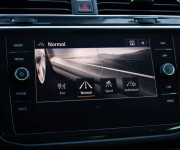 Volkswagen Tiguan R-line 2.0 TDI 140kW DSG 4Motion, Nelakované, Virtual cockpit, Keramika