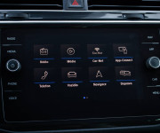 Volkswagen Tiguan R-line 2.0 TDI 140kW DSG 4Motion, Nelakované, Virtual cockpit, Keramika