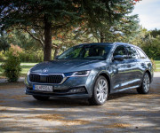 Škoda Octavia Combi 2.0 TDI Style 4x4 DSG, 147kW, Webasto, Ťažné, 1 majiteľ, SK auto
