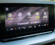 Škoda Octavia Combi 2.0 TDI Style 4x4 DSG, 147kW, Webasto, Ťažné, 1 majiteľ, SK auto