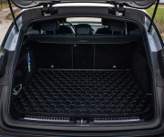 EQC 400 4Matic edícia 1886, burmester, HUD, asistenti, strešné okno, nelakované