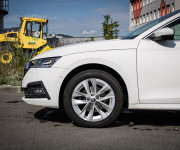Škoda Octavia Combi 2.0 TDI DSG Style, Matrix LED, HUD, ťažné, KESSY, nelakované, DPH